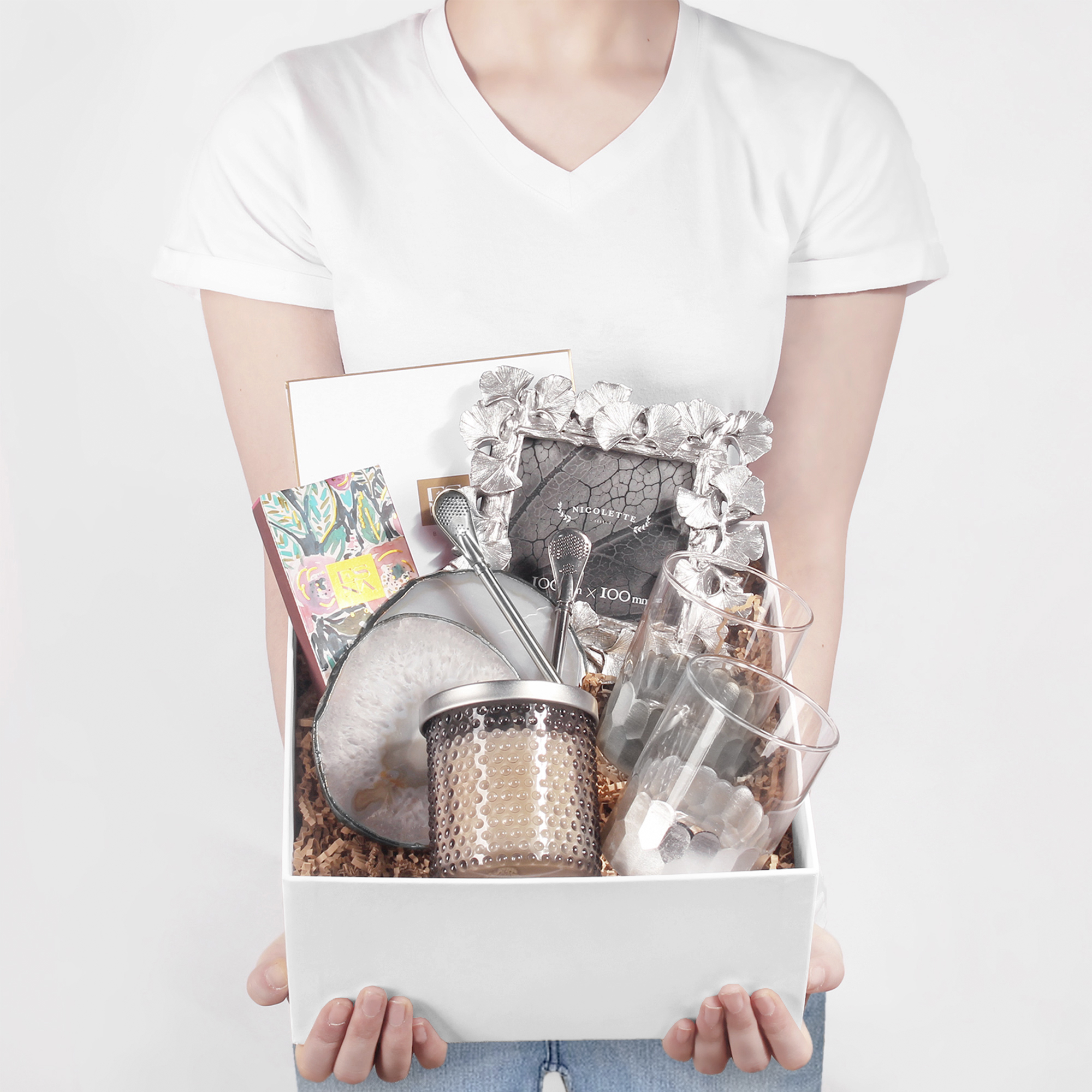 ESNABOX-完美的一切<br />SUPREME | ALL THINGS PRETTY